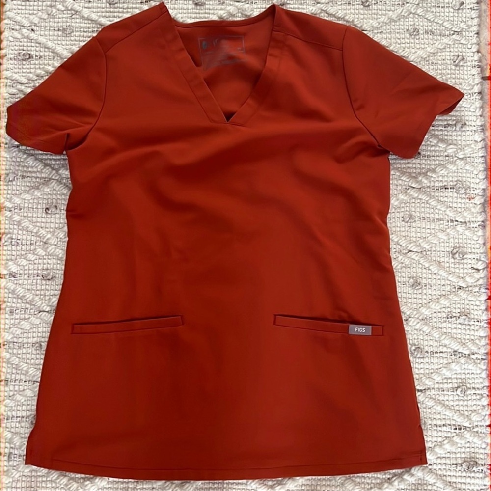 Figs Casima scrub top Auburn XS